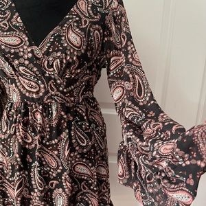 Dress. Size 6. Lightly worn.